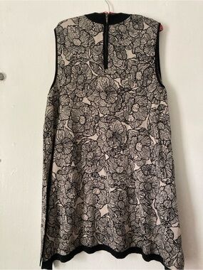 Anne Klein Black and gray sleeveless tunic